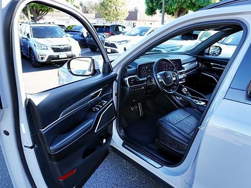 Used 2024 Kia Telluride SX Prestige X-Line AWD/4WD image 41