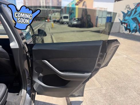 Used 2023 Tesla Model Y Long Range AWD/4WD image 11