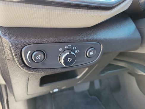 Used 2021 Chevrolet TrailBlazer LT w/ Convenience Package image 24