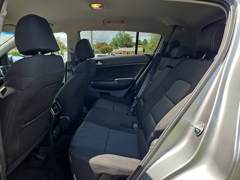 Used 2021 Kia Sportage LX FWD image 12