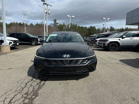 New 2026 Hyundai Elantra Blue FWD image 3