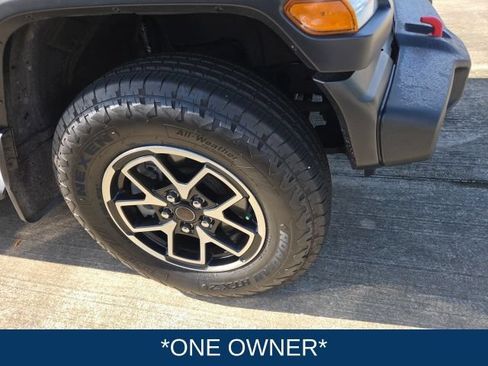 Used 2024 Jeep Wrangler Unlimited Sport AWD/4WD image 3