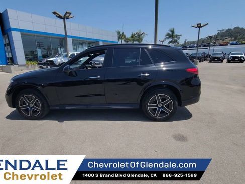 Used 2025 Mercedes-Benz GLC 300 image 5
