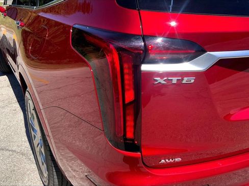 Certified 2024 Cadillac XT6 Premium Luxury w/ Platinum Package AWD/4WD image 29