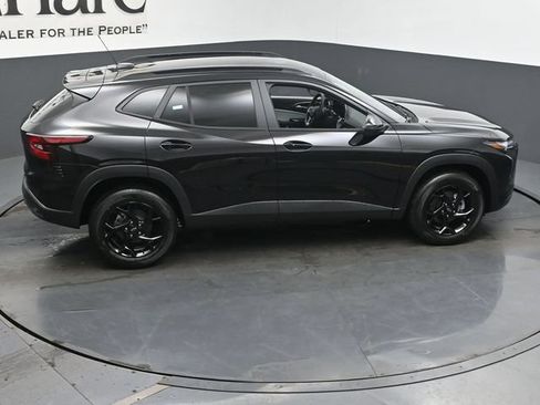 New 2026 Chevrolet Trax LT w/ Driver Confidence Package FWD image 17