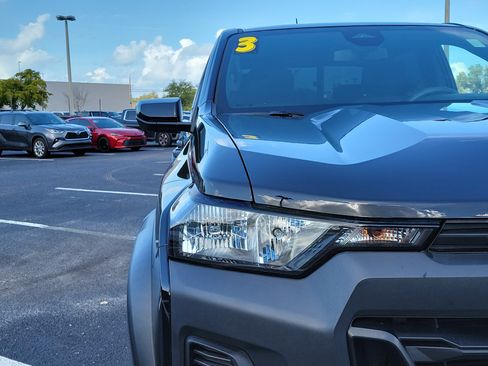Used 2023 Chevrolet Colorado Trail Boss w/ Technology Package AWD/4WD image 7