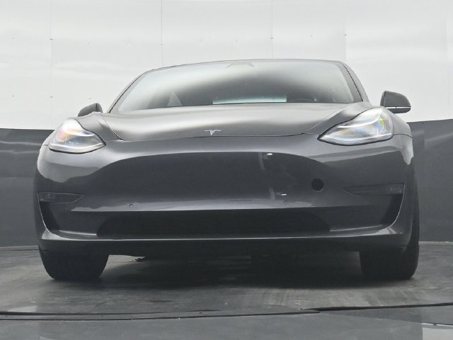 Used 2018 Tesla Model 3 Long Range RWD image 26