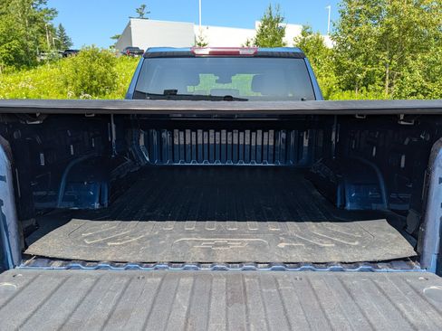 Used 2023 Chevrolet Silverado 1500 LT AWD/4WD image 18