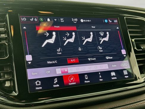 Used 2022 Dodge Durango R/T w/ Trailer Tow Group IV image 16