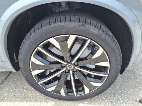 New 2026 Volvo XC90 B6 Plus w/ Protection Package Premier image 9