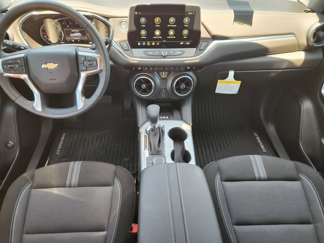 New 2026 Chevrolet Blazer LT w/ Convenience Package FWD image 2