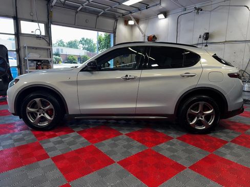 Used 2024 Alfa Romeo Stelvio Ti w/ Performance Driving Package AWD/4WD image 4
