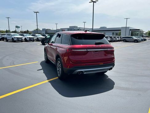 Certified 2025 Lincoln Corsair AWD w/ Equipment Group 101A image 8