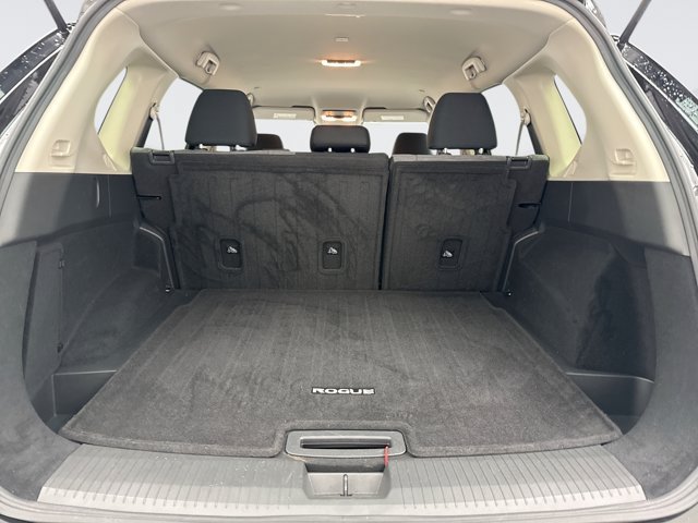 Used 2023 Nissan Rogue SV AWD/4WD image 18