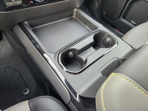 New 2026 Chevrolet Silverado 2500 ZR2 image 21