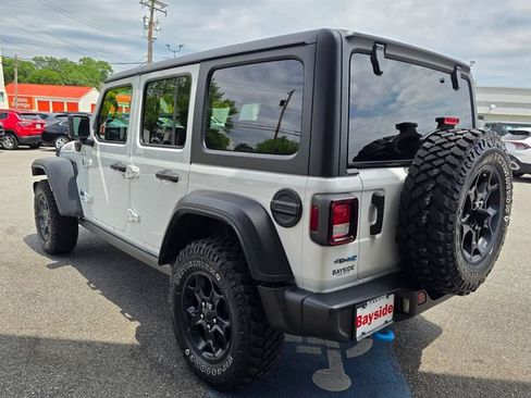 Used 2023 Jeep Wrangler Unlimited w/ Cold Weather Group AWD/4WD image 27