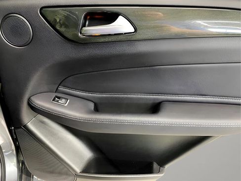 Used 2017 Mercedes-Benz GLE 43 AMG 4MATIC image 27