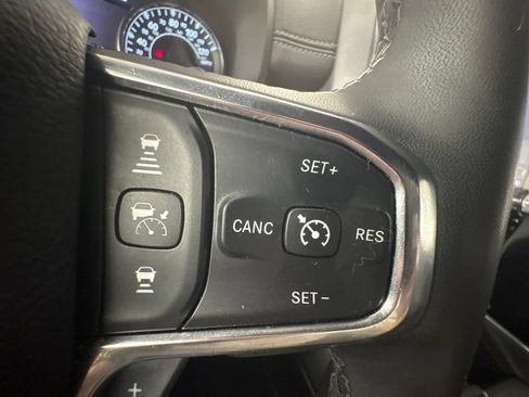 Used 2025 RAM 1500 Laramie AWD/4WD image 19