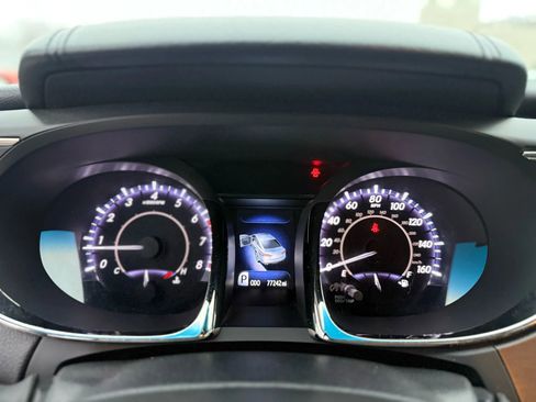 Used 2013 Toyota Avalon XLE image 36