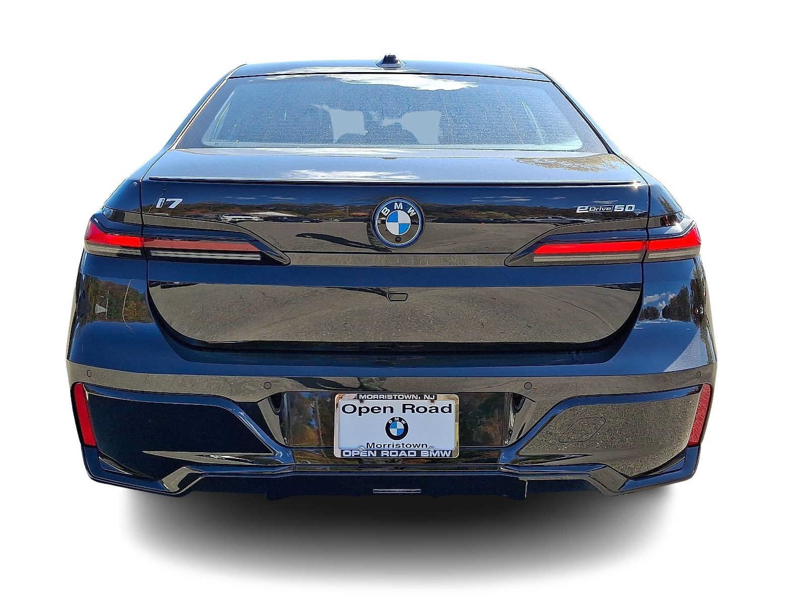 Used 2024 BMW i7 eDrive50 w/ M Sport Package RWD image 5