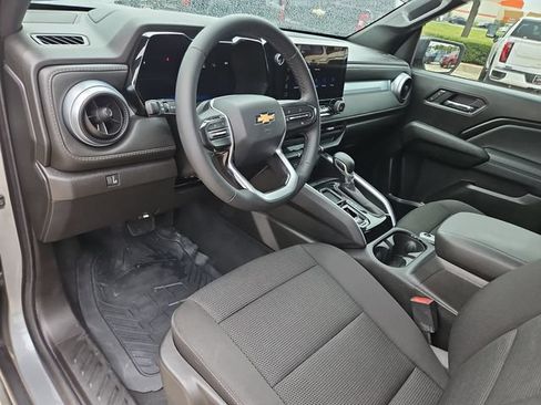 Used 2024 Chevrolet Colorado LT w/ LT Convenience Package RWD image 10