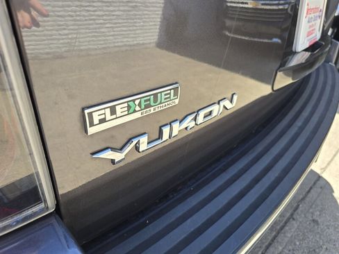 Used 2011 GMC Yukon Denali image 33