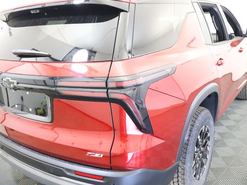New 2026 Chevrolet Traverse Z71 w/ Enhanced Driving Package AWD/4WD image 6