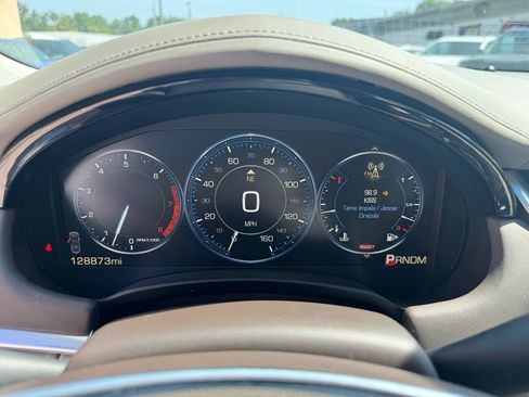 Used 2013 Cadillac XTS Platinum FWD image 32