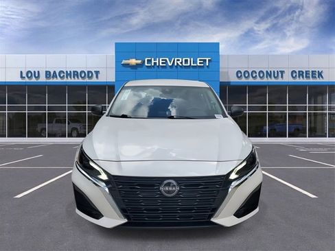 Used 2024 Nissan Altima 2.5 SV image 28