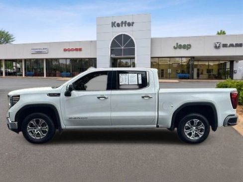 Used 2025 GMC Sierra 1500 SLT RWD image 2