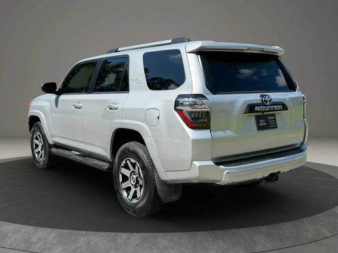 Used 2018 Toyota 4Runner TRD Off-Road AWD/4WD image 6