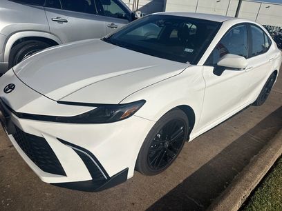 Used 2025 Toyota Camry SE