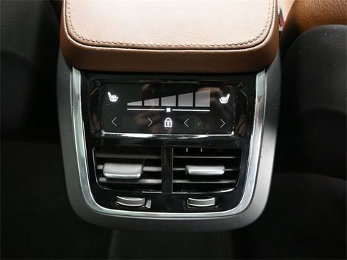 Used 2023 Volvo XC90 B6 Plus w/ Protection Package Premier image 34