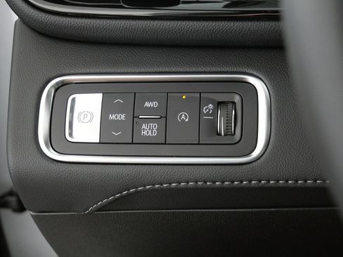 New 2026 Buick Enclave Preferred w/ Power Package AWD/4WD image 18