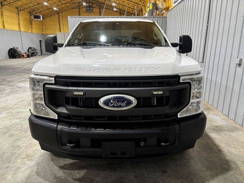 Used 2021 Ford F250 XL w/ Power Equipment Group RWD image 7