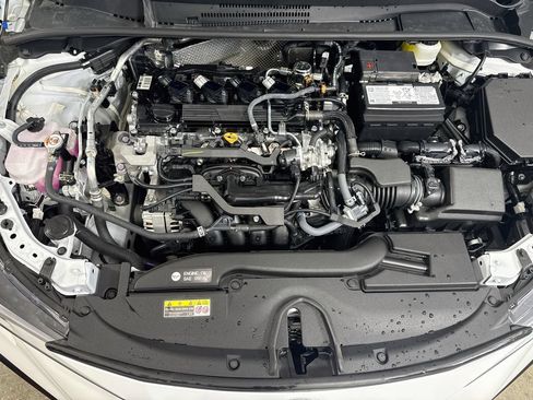 Used 2025 Toyota Corolla SE FWD image 29