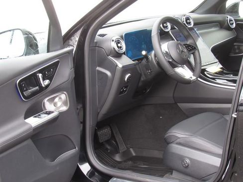 New 2026 Mercedes-Benz GLC 300 4MATIC image 8