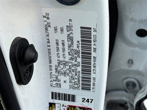 Used 2022 Toyota Tacoma Limited image 59