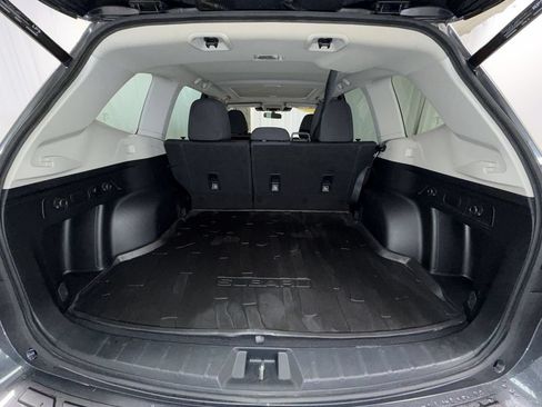 Used 2023 Subaru Forester Premium AWD/4WD image 16