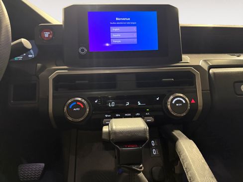 Used 2025 Toyota Tacoma TRD Off-Road AWD/4WD image 12