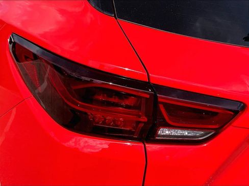 Used 2025 Chevrolet Blazer LT image 33