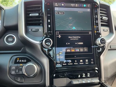 New 2026 RAM 1500 Big Horn AWD/4WD image 9