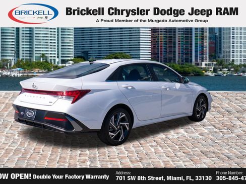 Used 2025 Hyundai Elantra Limited FWD image 4