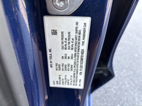 Used 2021 Tesla Model 3 Performance image 34