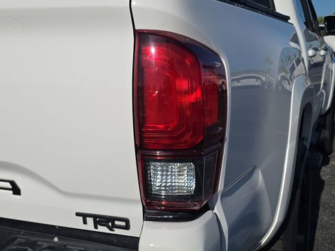 Used 2020 Toyota Tacoma SR image 8