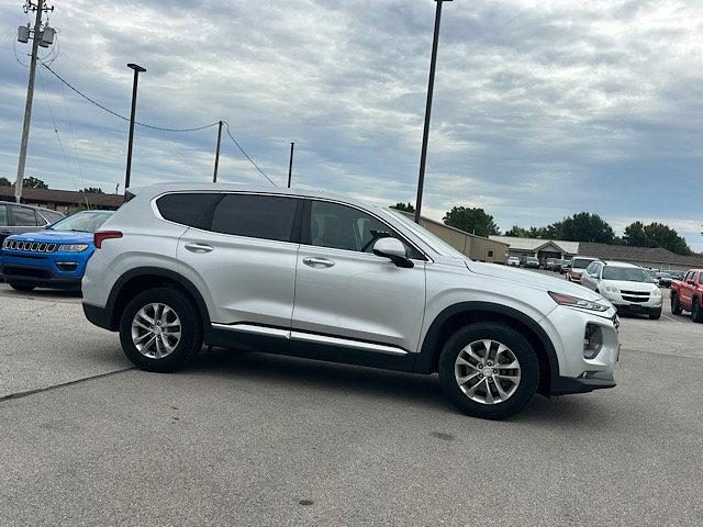Used 2019 Hyundai Santa Fe SEL FWD image 8