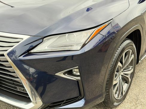 Used 2018 Lexus RX 350L Luxury image 9