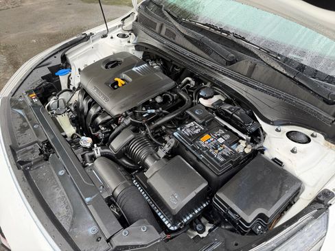Used 2023 Kia Forte LXS w/ LXS Technology Package FWD image 34