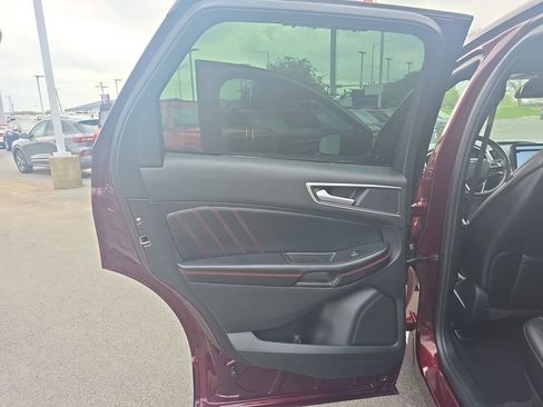 Certified 2021 Ford Edge ST-Line AWD/4WD image 39