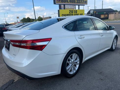 Used 2013 Toyota Avalon XLE Premium FWD image 3